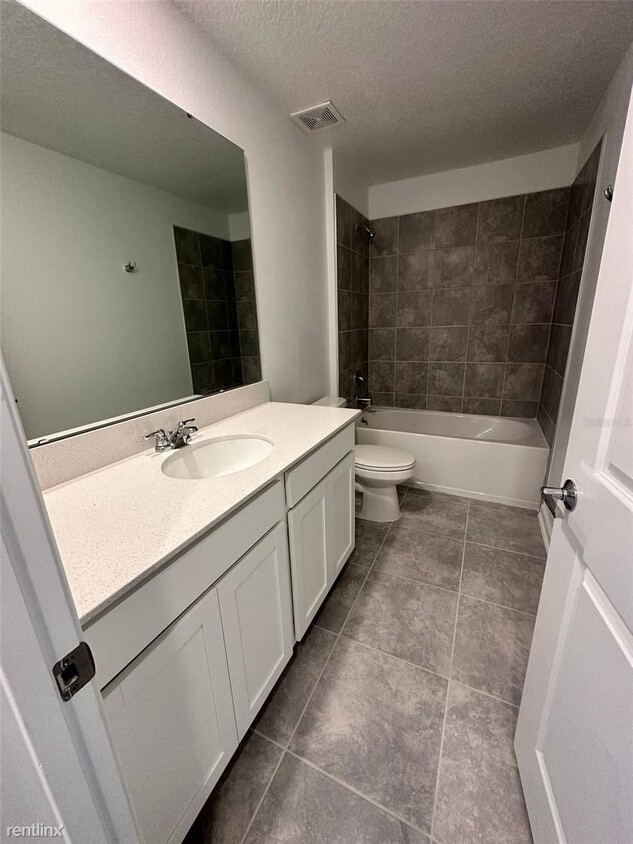 Building Photo - 3 br, 2.5 bath House - 10601 Words Dr