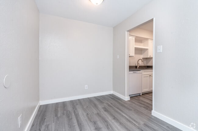Juniper - 1BR, 1BA - 640SF - Dining Room - Gazebo Apartments (Denton, Tx)