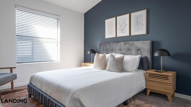 Foto del edificio - 1071 Clayton Ln
