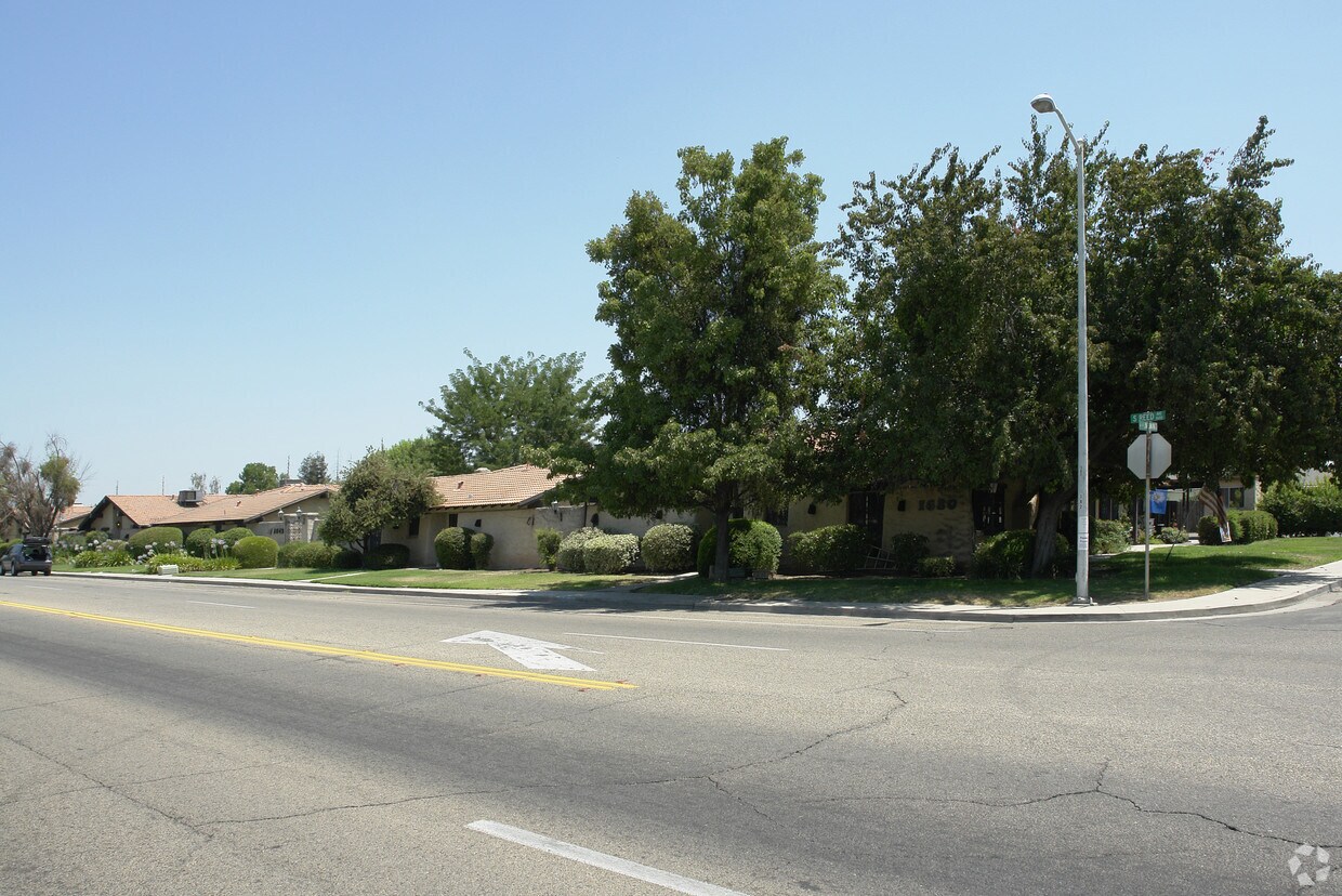 Foto del edificio - 1520-1680 Reed Ave