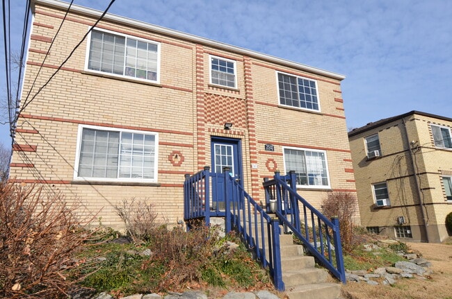 Building Photo - 2532 Williams Ave