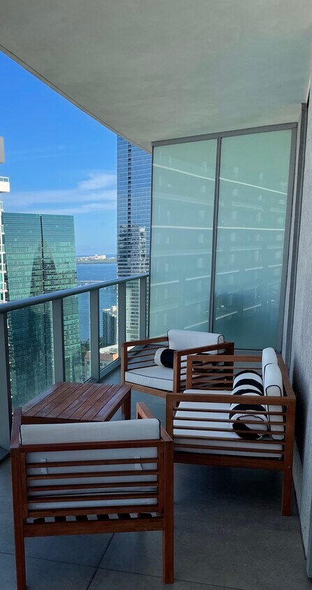 Foto principal - 1100 S Miami Ave