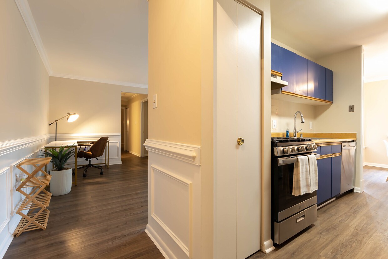 Foto principal - 2856 Dover Ln