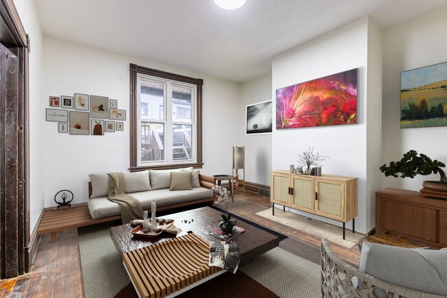 Building Photo - AVAILABLE NOW - Spacious home w/ Patio in ...