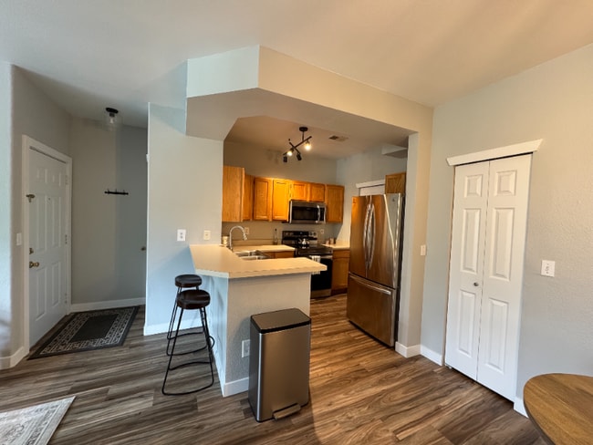 Foto del edificio - 4545 Wheaton Dr