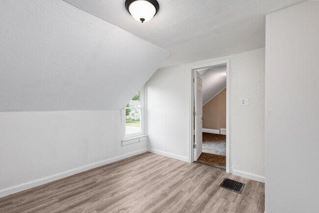 Foto del edificio - 636 S 25th St