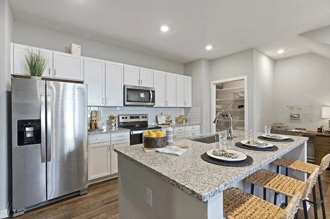 Building Photo - The Grove Apartments