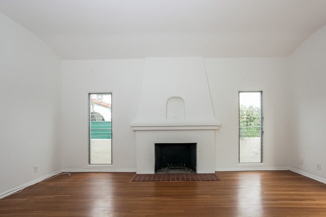 Living Room - 2049 Greenfield Ave