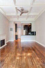 Building Photo - 7 E 75th St