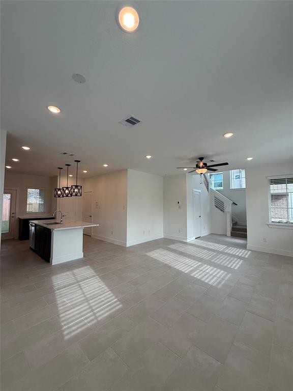 Building Photo - 7714 Meadow Mouse Ln