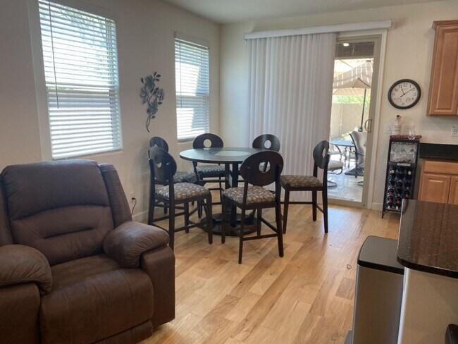 Foto del edificio - 4209 W Granite Basin Dr