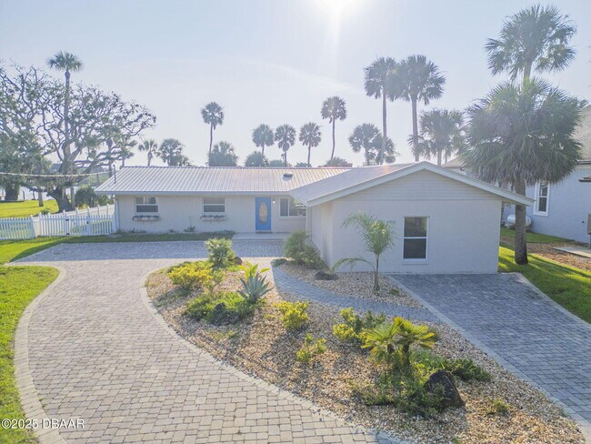 Foto del edificio - 450 Lambert Ave