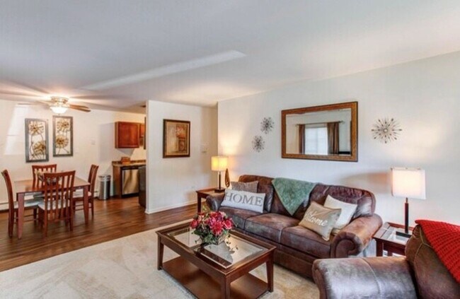 Foto del edificio - Westmore Apartments