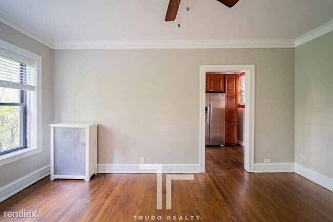 Building Photo - 3 br, 2 bath Apartment - 5073 N Wolcott Ave