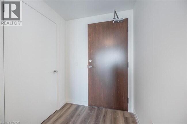 Building Photo - 108 Garment St