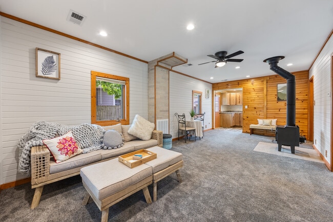 Foto del edificio - 42328 N Oak St