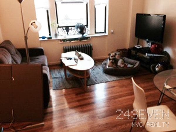 Building Photo - 251 W 92nd St