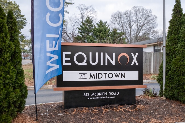 Building Photo - Equinox at Midtown