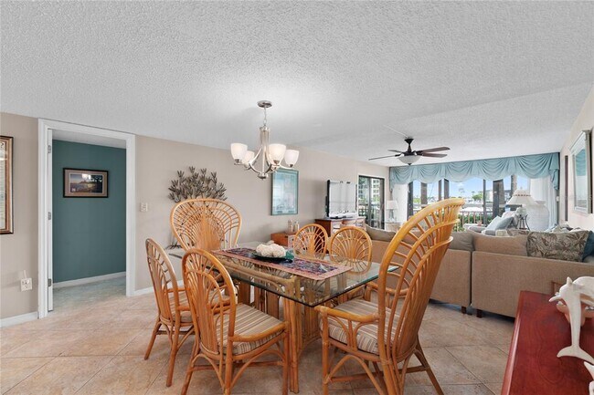 Foto del edificio - 7907 Sailboat Key Blvd S