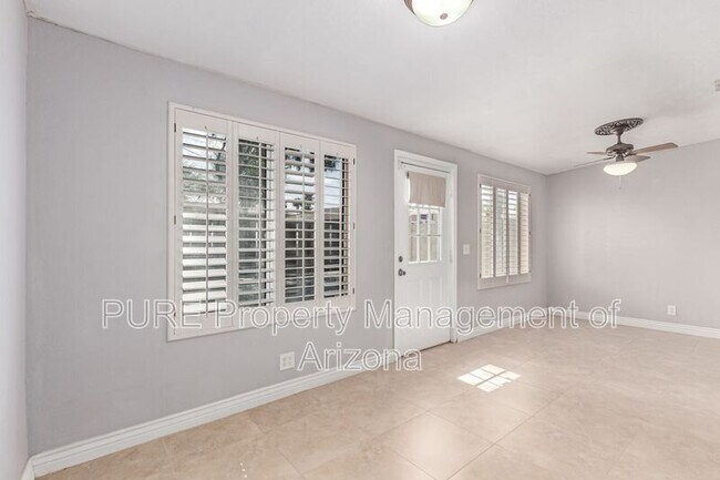 Building Photo - 2221 N Jackson Pl