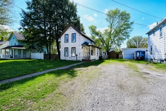Building Photo - 570 Dayton St