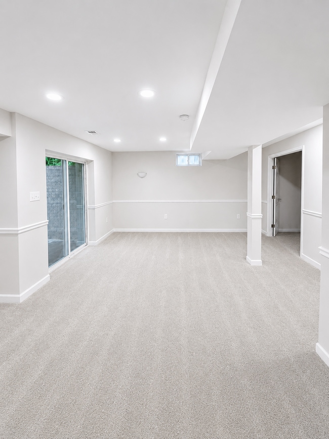 Building Photo - 103 Bournville Ct SE