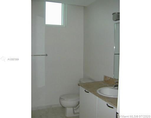 Foto del edificio - 3180 SW 22nd Ter