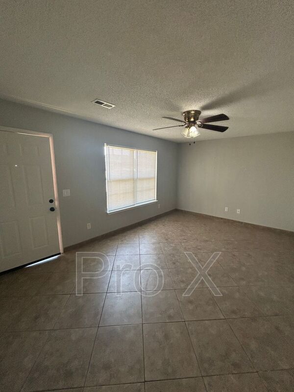 Foto del edificio - 3501 SW Landau Ct