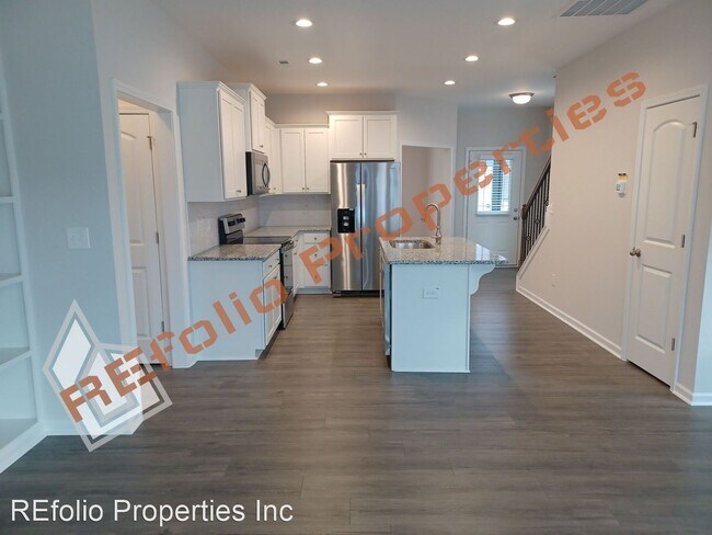 Building Photo - 4 br, 2.5 bath House - 32 Patagonia Place