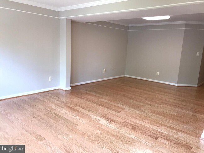 Building Photo - 13598 Bathgate Dr