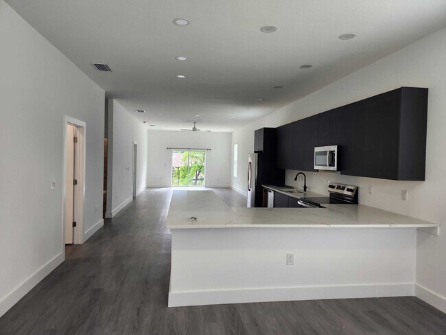 Foto del edificio - 309 Lakewood Ln