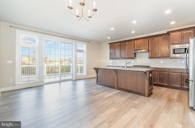 Foto del edificio - 1726 Bradley Dr