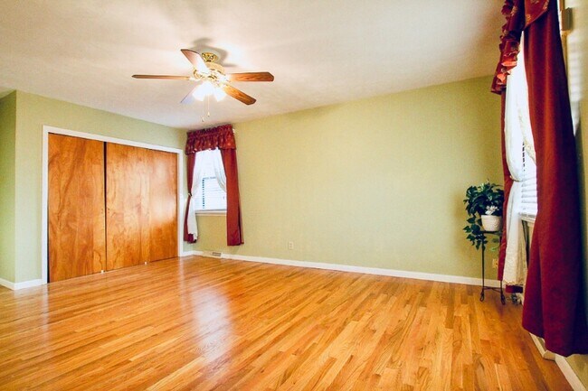 Foto del edificio - 4950 Lemay Ferry Rd