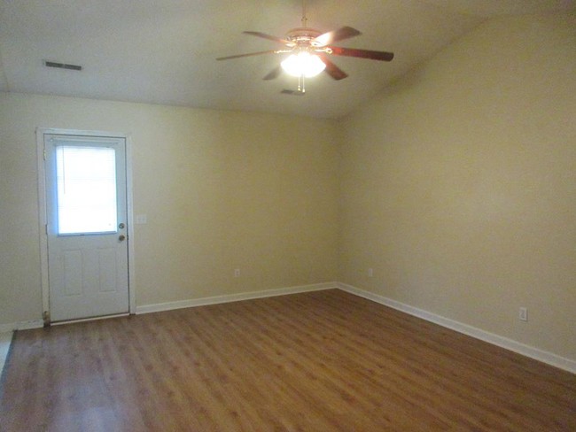 Building Photo - 1063 Spaulding Ave