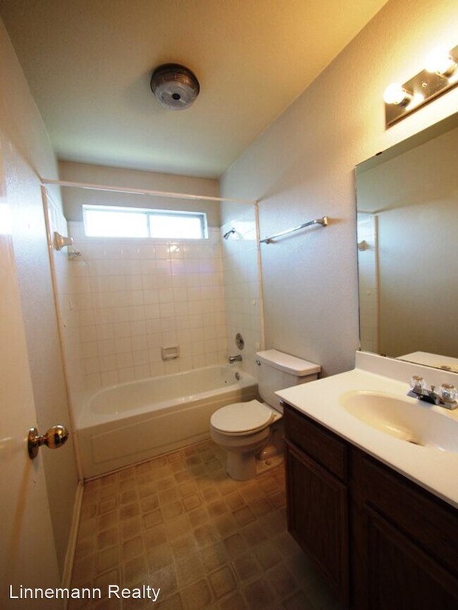 Building Photo - 3 br, 2 bath House - 2709 Chameleon Drive
