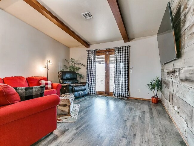 Building Photo - 4724 Koelsch Dr