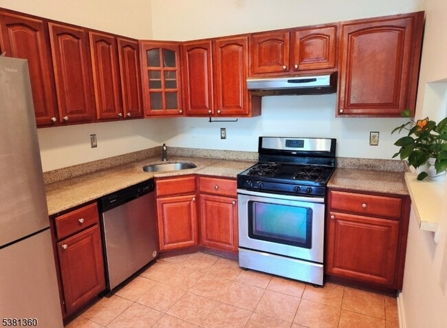 Foto del edificio - 816 Breckenridge Dr