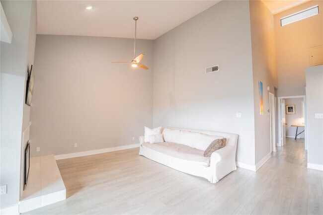 Foto del edificio - 8200 Neely Dr