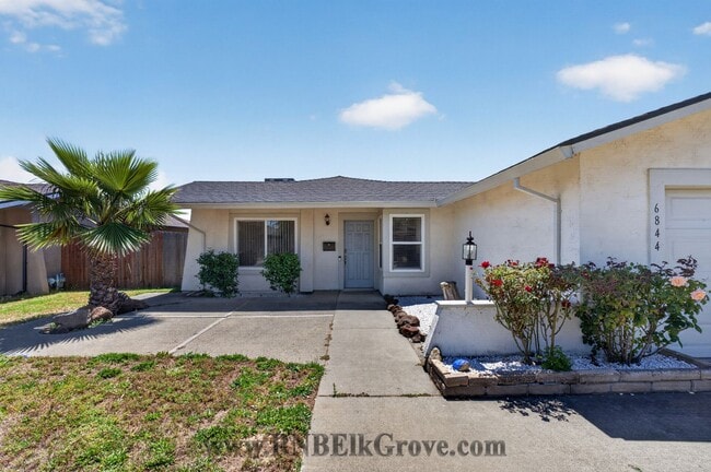Building Photo - 6844 Sandrock Way