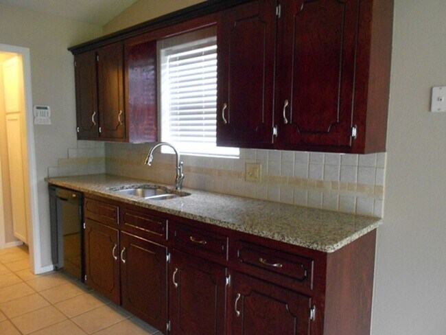 Foto del edificio - 305 NE 46th St