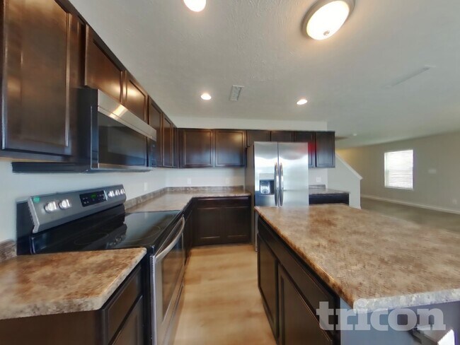 Foto del edificio - 818 Westpointe Dr