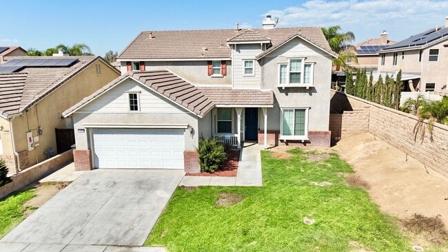 1562 Cheshire Dr