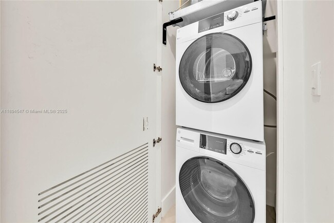 Foto del edificio - 530 SW 11th Ave