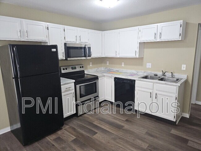 Building Photo - 3915 Planewood Dr