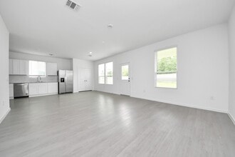 Building Photo - 6922 Bens Lndg