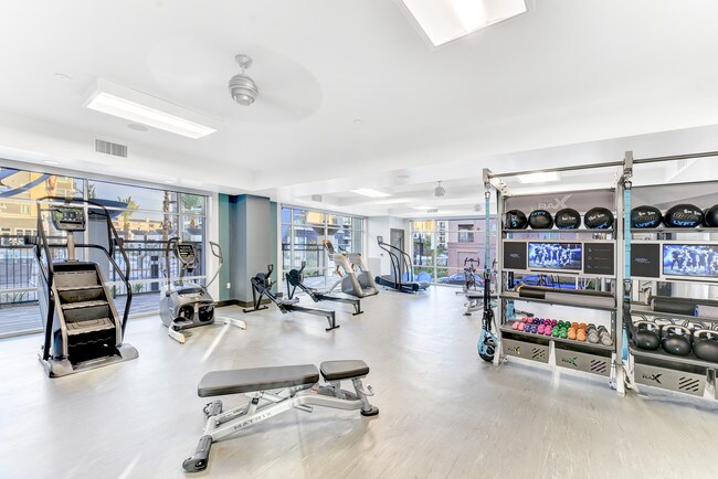 Jefferson Platinum Triangle Apartments Anaheim, CA