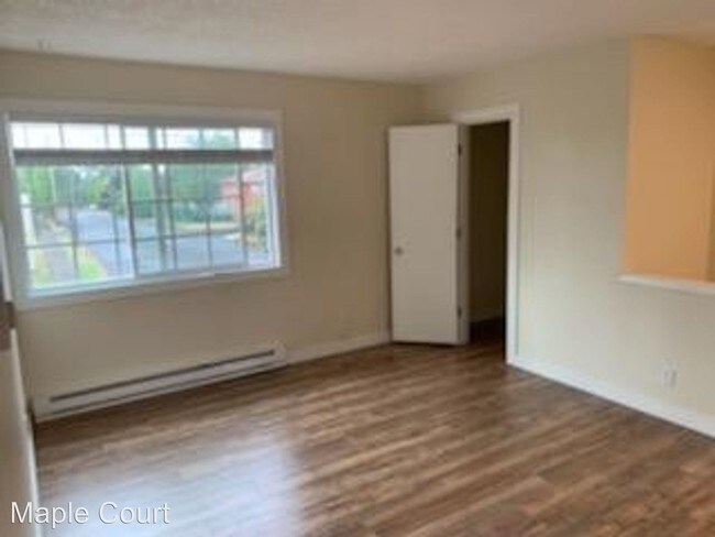 Foto del edificio - 2440 E 8th St