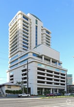 Building Photo - Waikiki Vista