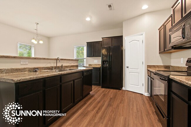 Foto del edificio - 3 Bed/2.5 Bath Home Close to Mountain Isla...