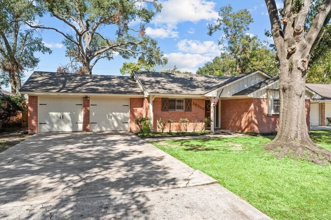 Building Photo - 10030 Haddington Dr